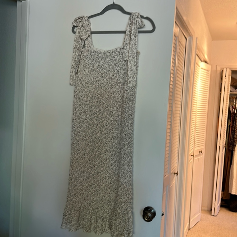NOTHING FITS BUT EIJI floral smocked dress